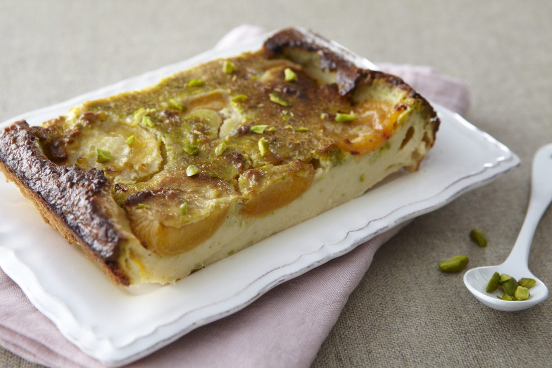 Recette de quiche sucrée pistache-abricot sans pâte | Daco Bello